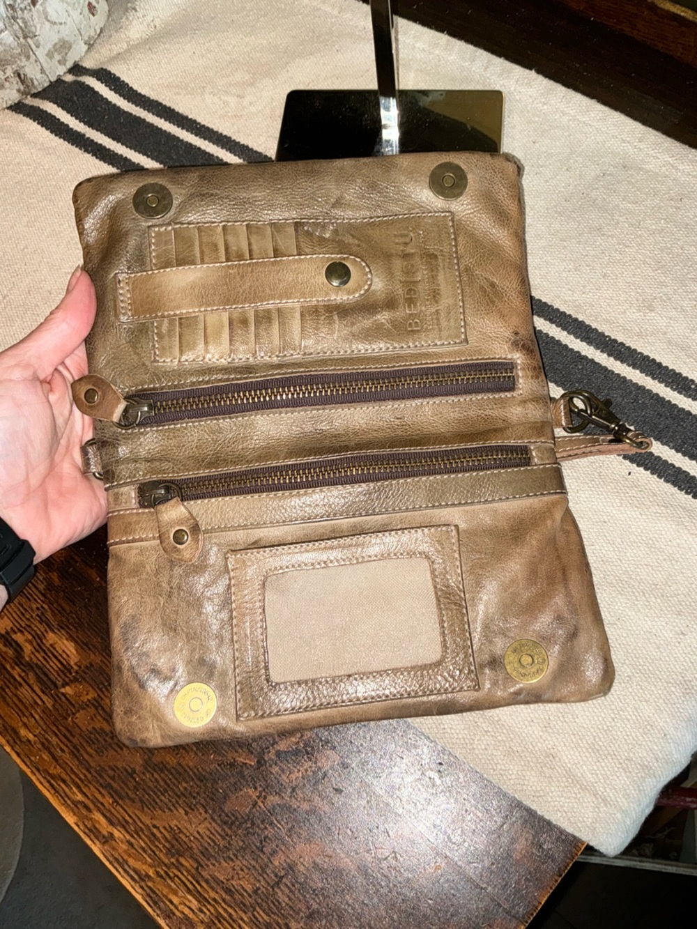 Bed Stu Leather Cadence Wallet Wristlet Crossbody Bag Taupe Rustic MSRP $179 - Picture 11 of 13